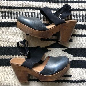 Free People Clogs